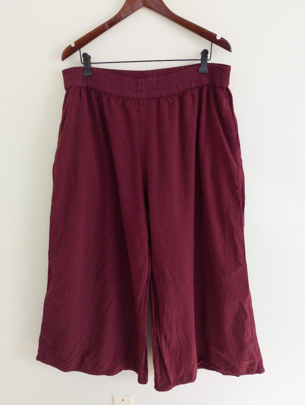 100% Cotton Made in Nepal Wide Leg Pants Small Burgundy Maroon Boho Gaucho